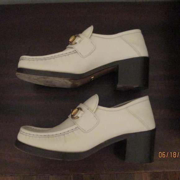Vintage Gucci White Loafers Gold Chain Stacked Heel Size 36 EU In Original Box - Picture 11 of 12